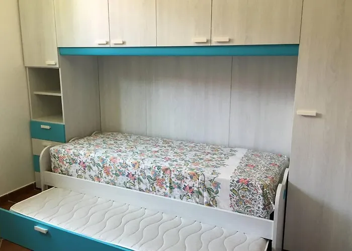 Willa Villarosa Views